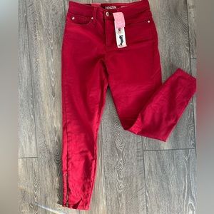 New Levi high rise skinny ankle jeans